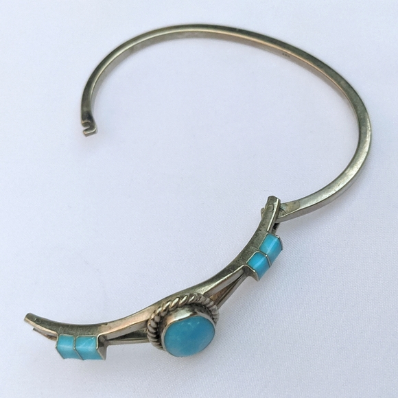 *SOLD* vintage Mexico Silver & Larimar latch cuff bangle stamped - Picture 6 of 9